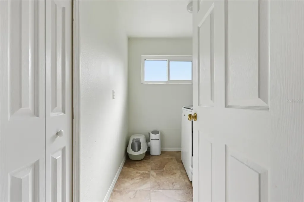 1734 Mapleleaf Boulevard Oldsmar FL 34677