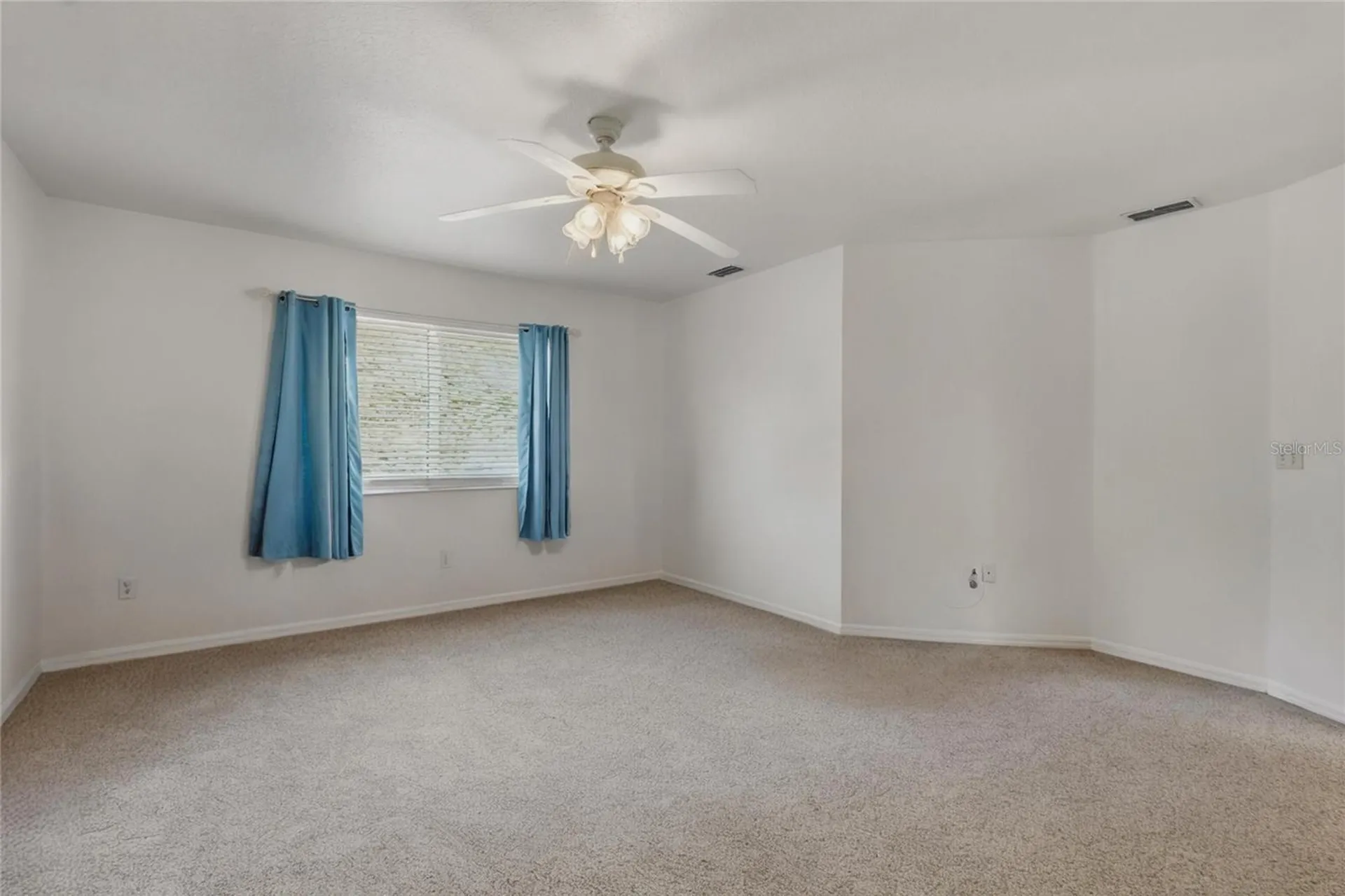 1734 Mapleleaf Boulevard Oldsmar FL 34677