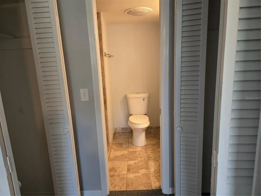 10342 Carrollwood Lane Tampa FL 33618