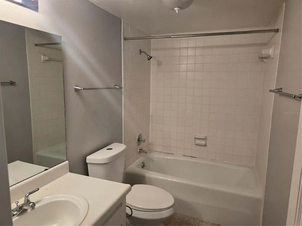 10342 Carrollwood Lane Tampa FL 33618