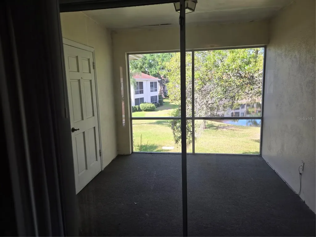 10342 Carrollwood Lane Tampa FL 33618