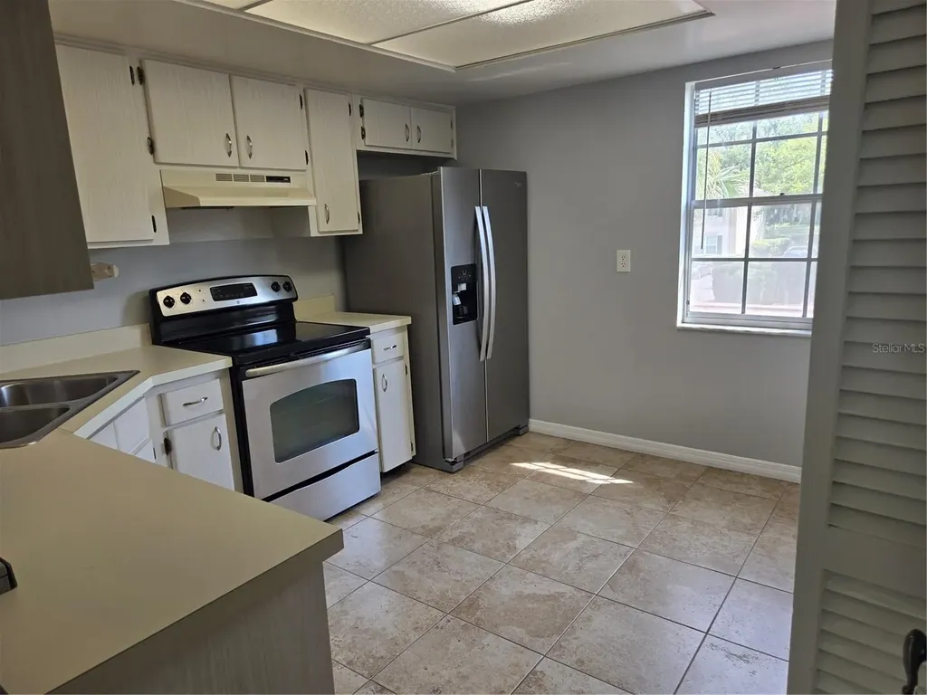 10342 Carrollwood Lane Tampa FL 33618