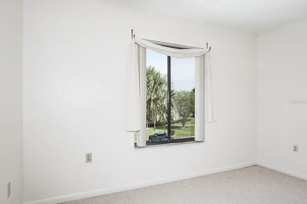 3166 Lake Pine Way S Tarpon Springs FL 34688