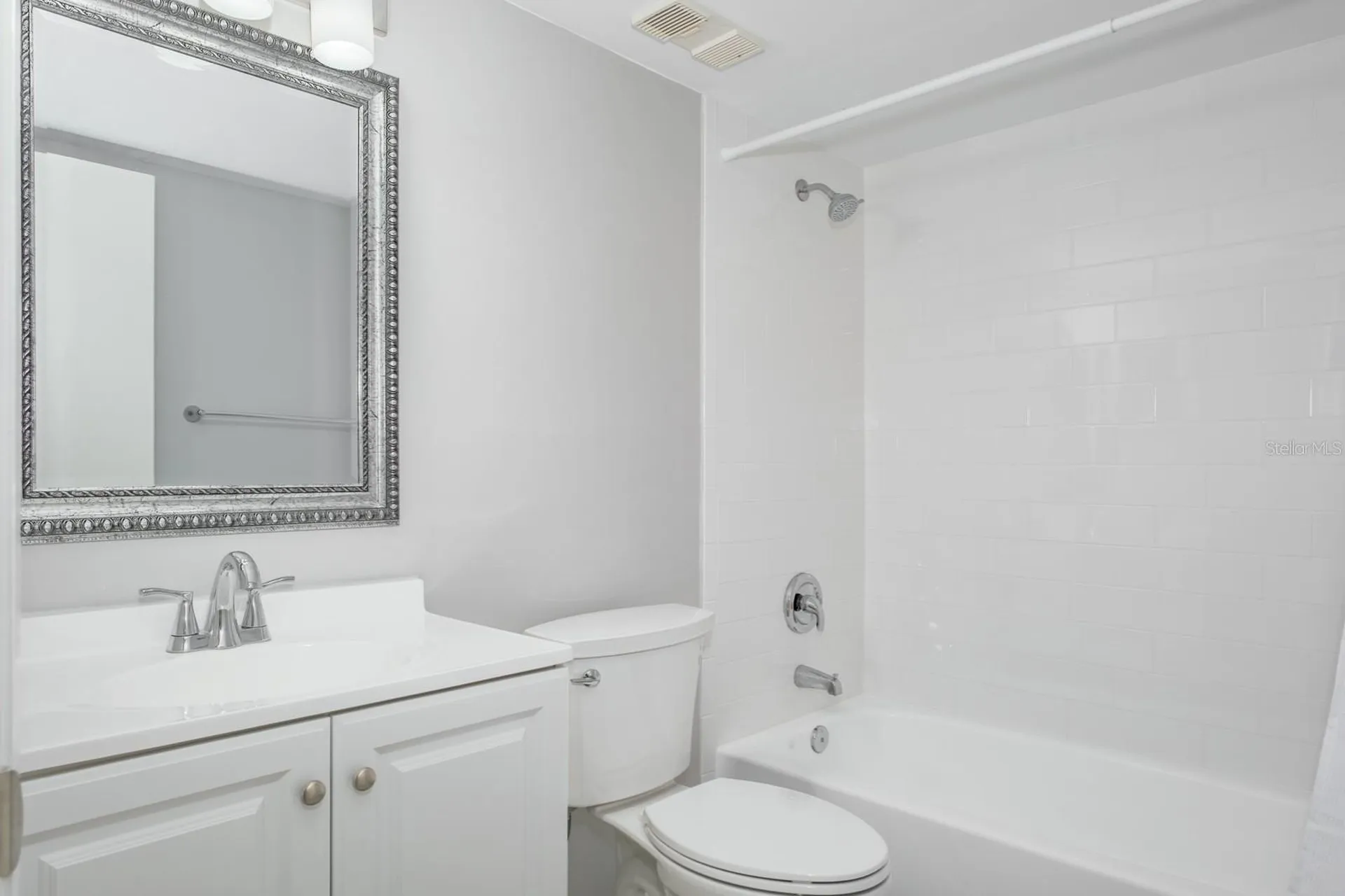 3166 Lake Pine Way S Tarpon Springs FL 34688
