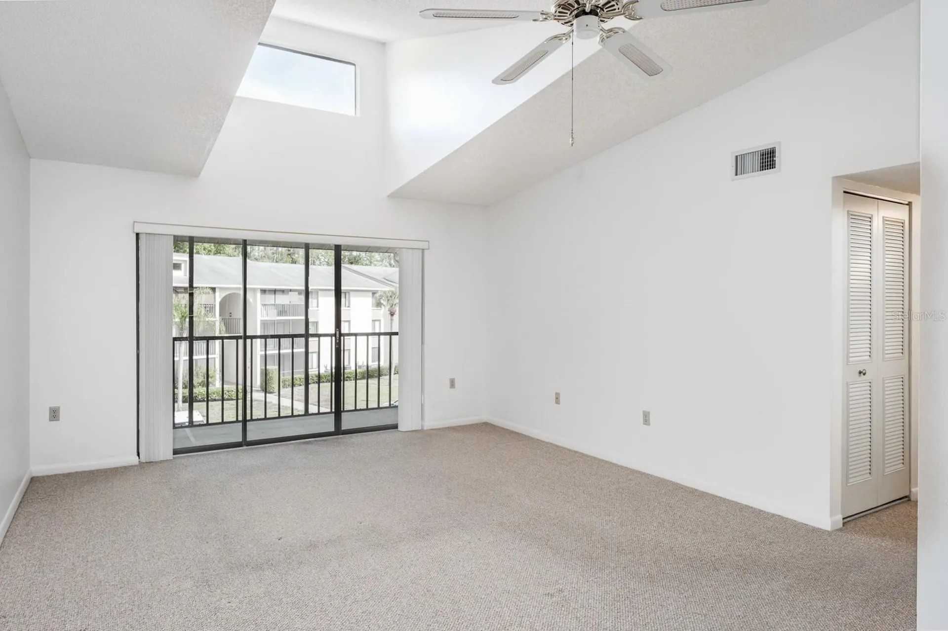 3166 Lake Pine Way S Tarpon Springs FL 34688