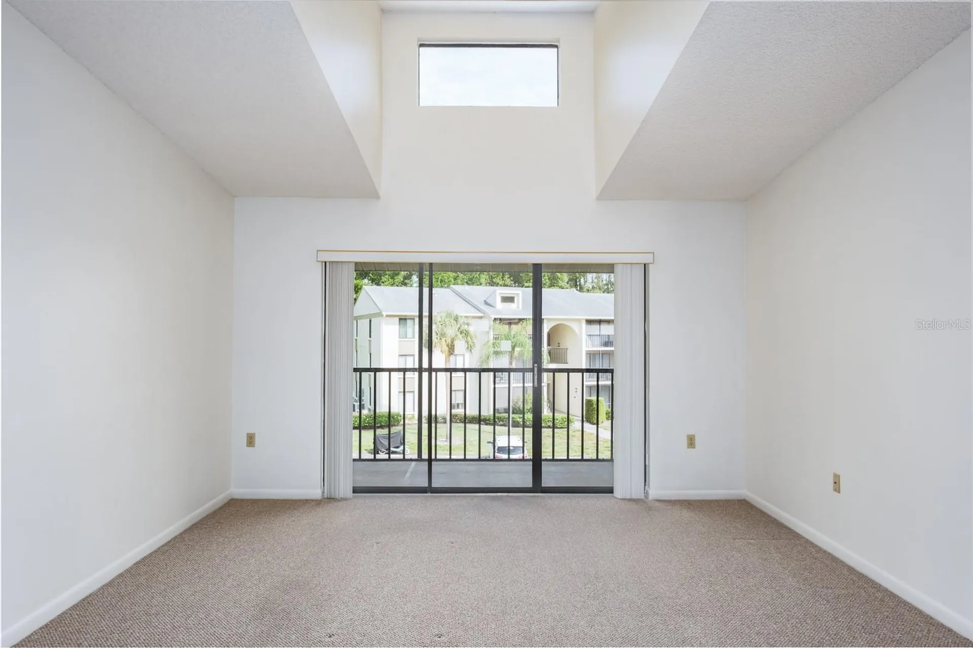 3166 Lake Pine Way S Tarpon Springs FL 34688