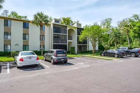 3166 Lake Pine Way S Tarpon Springs FL 34688