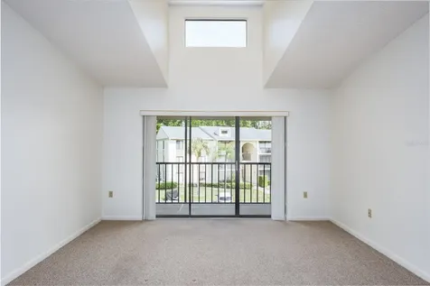 3166 Lake Pine Way S Tarpon Springs FL 34688