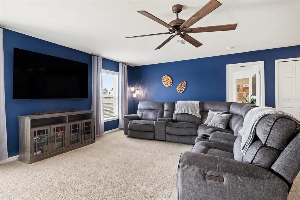 1409 NE 4th Place Cape Coral FL 33909