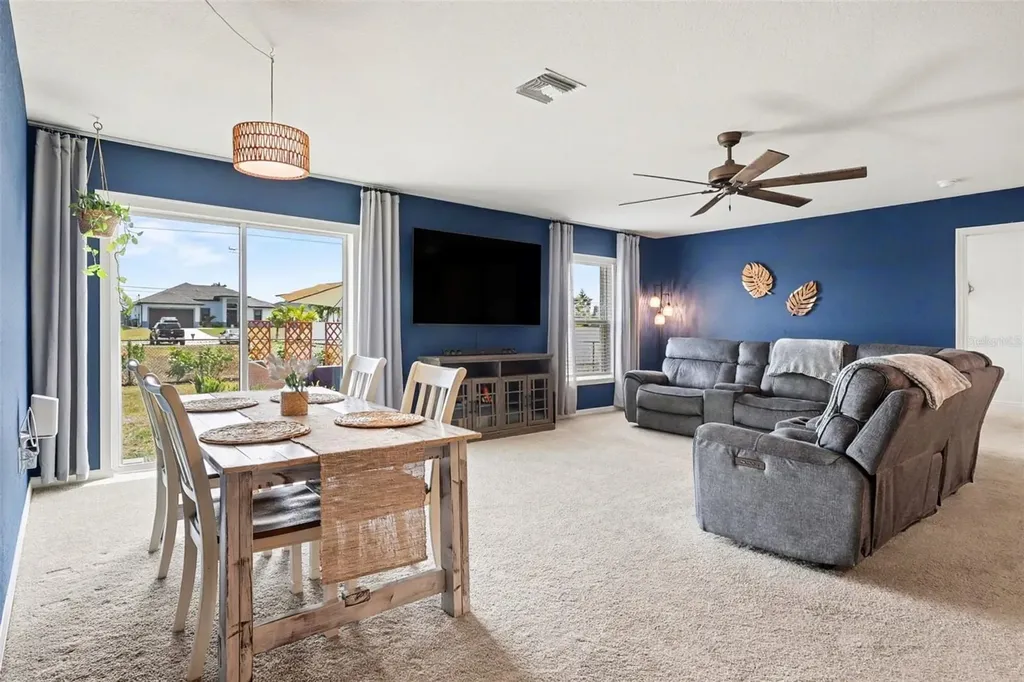 1409 NE 4th Place Cape Coral FL 33909