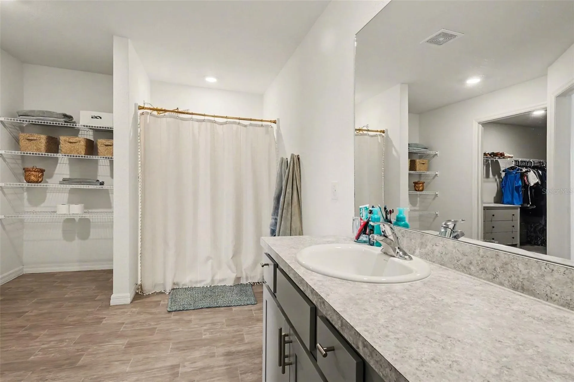 1409 NE 4th Place Cape Coral FL 33909