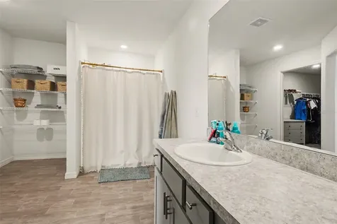 1409 NE 4th Place Cape Coral FL 33909
