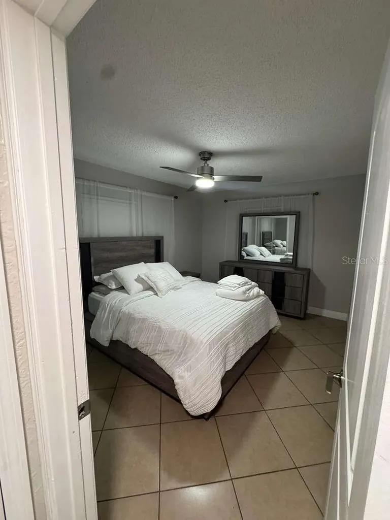 2593 38th Avenue N St Petersburg FL 33713