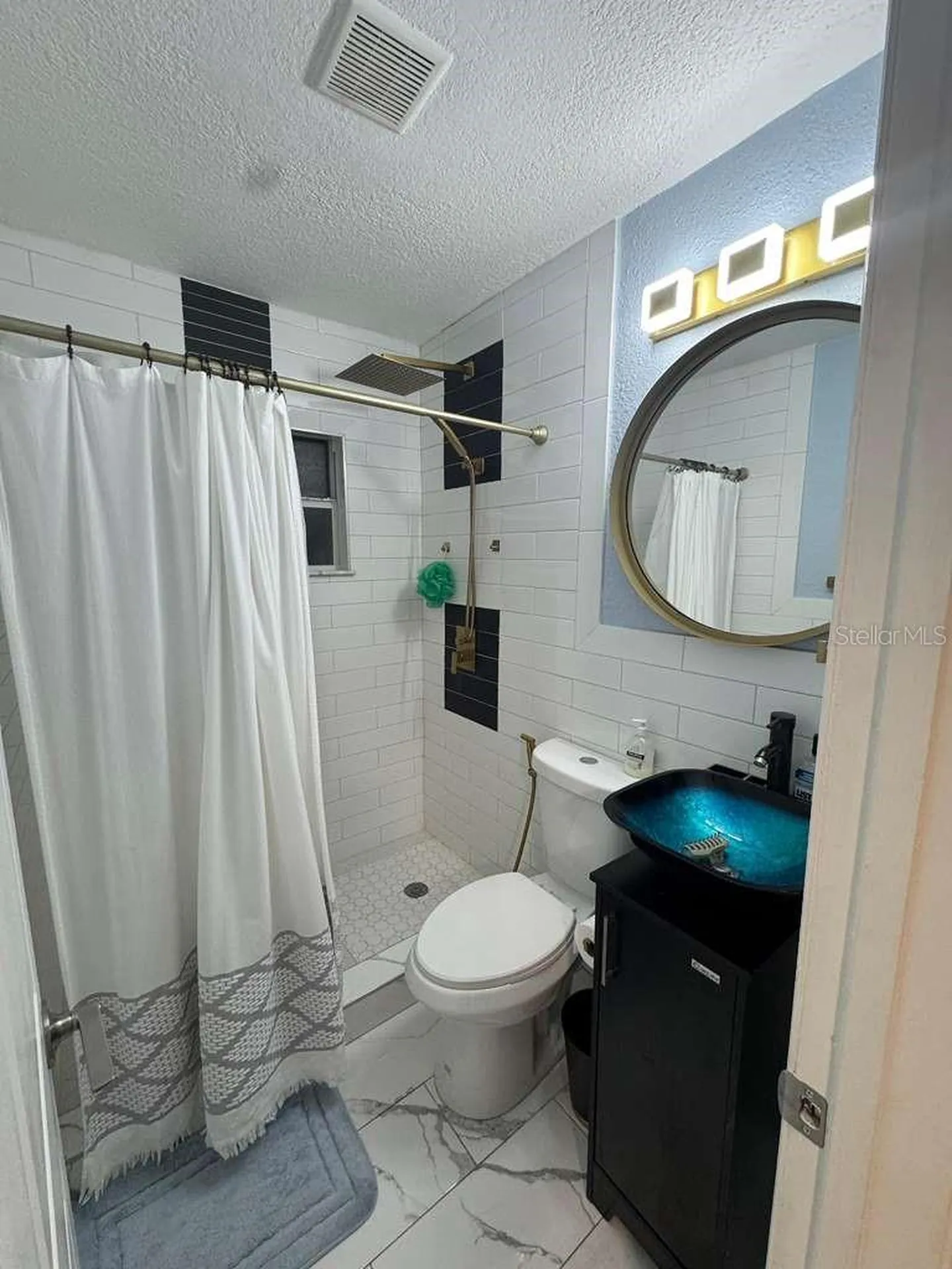 2593 38th Avenue N St Petersburg FL 33713