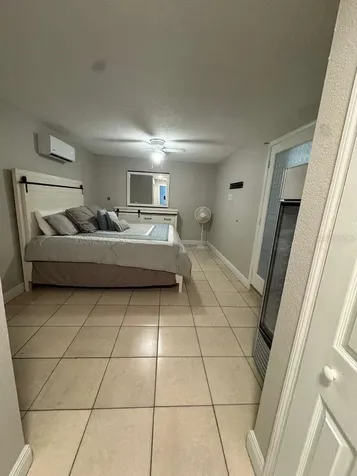 2593 38th Avenue N St Petersburg FL 33713