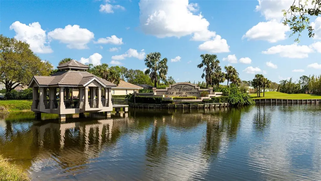 533 Fallbrook Drive Venice FL 34292
