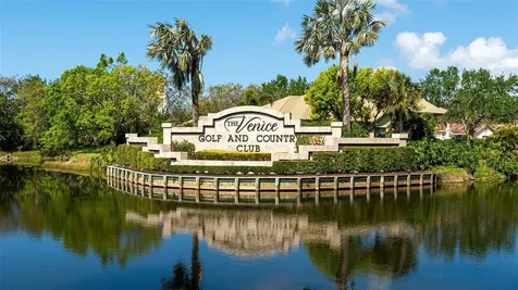 533 Fallbrook Drive Venice FL 34292