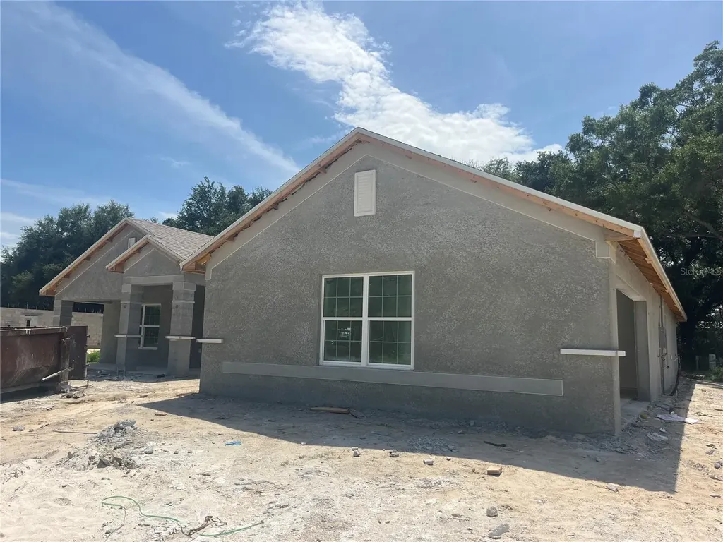 16820 SE 23rd Avenue Summerfield FL 34491