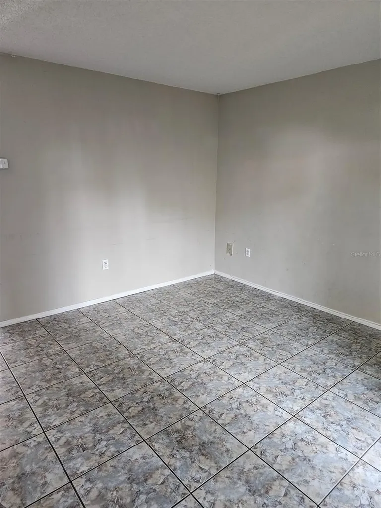 5833 Curry Ford Road Orlando FL 32822