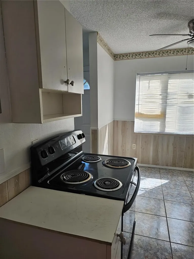 5833 Curry Ford Road Orlando FL 32822
