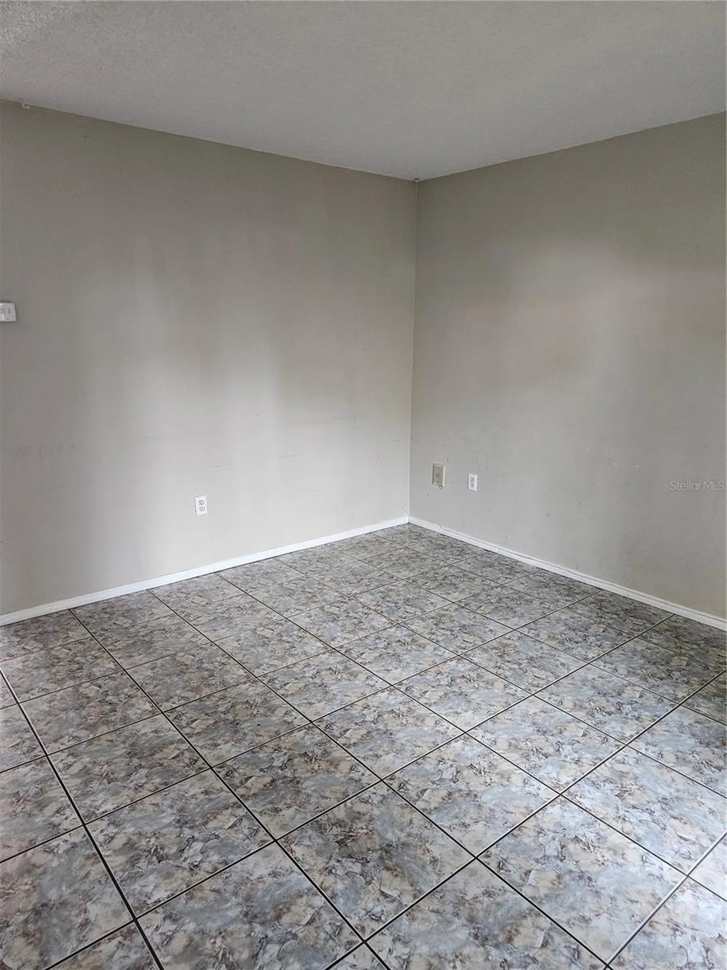 5833 Curry Ford Road Orlando FL 32822