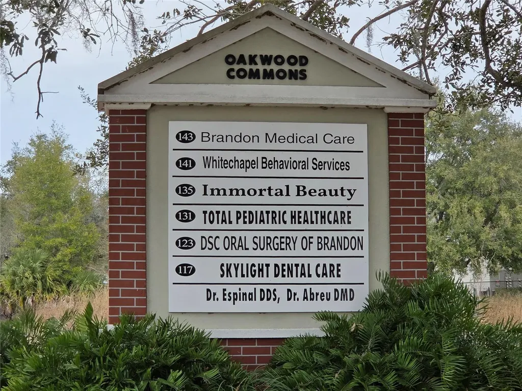 143 N Oakwood Avenue Brandon FL 33510