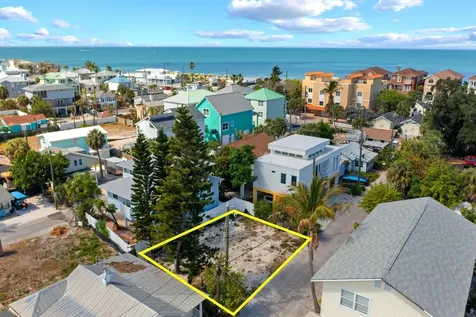 119 95th Avenue Treasure Island FL 33706