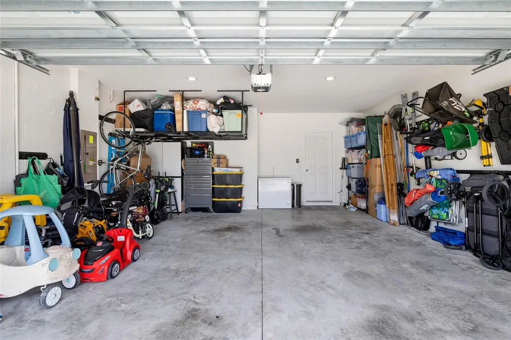 12943 Camarillo Place Lithia FL 33547