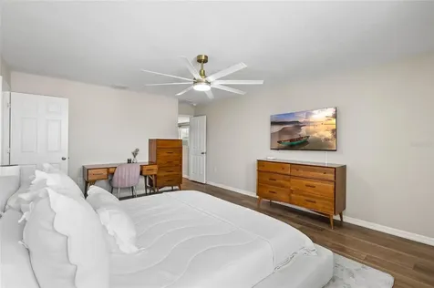 12943 Camarillo Place Lithia FL 33547