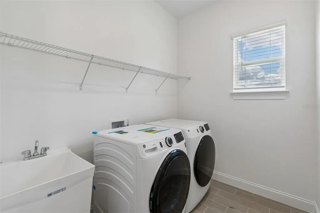 12390 Clear Sapphire Winter Garden FL 34787