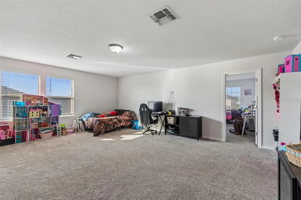 7604 Pool Compass Loop Wesley Chapel FL 33545