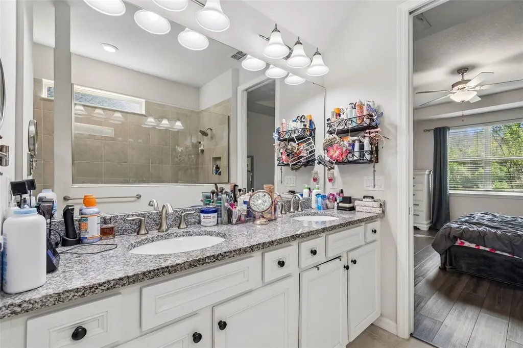 7604 Pool Compass Loop Wesley Chapel FL 33545