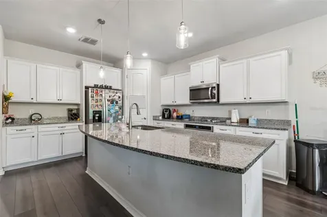 7604 Pool Compass Loop Wesley Chapel FL 33545