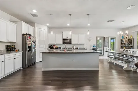 7604 Pool Compass Loop Wesley Chapel FL 33545