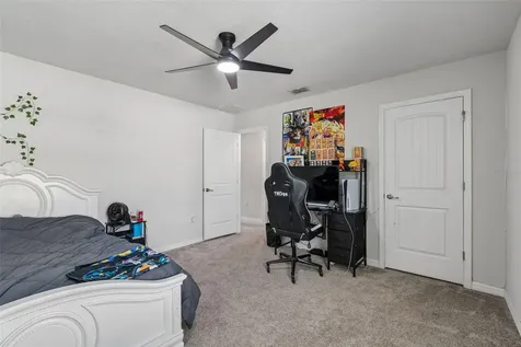 7604 Pool Compass Loop Wesley Chapel FL 33545