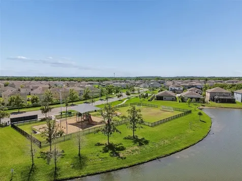 7604 Pool Compass Loop Wesley Chapel FL 33545