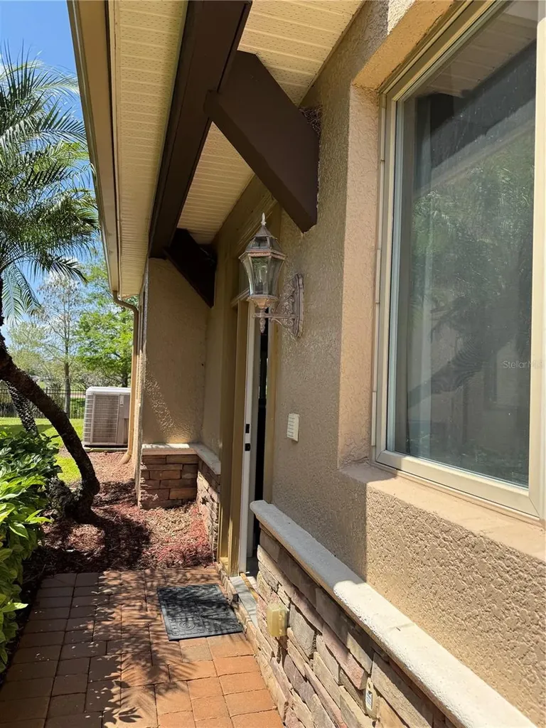 644 Saxony Boulevard St Petersburg FL 33716