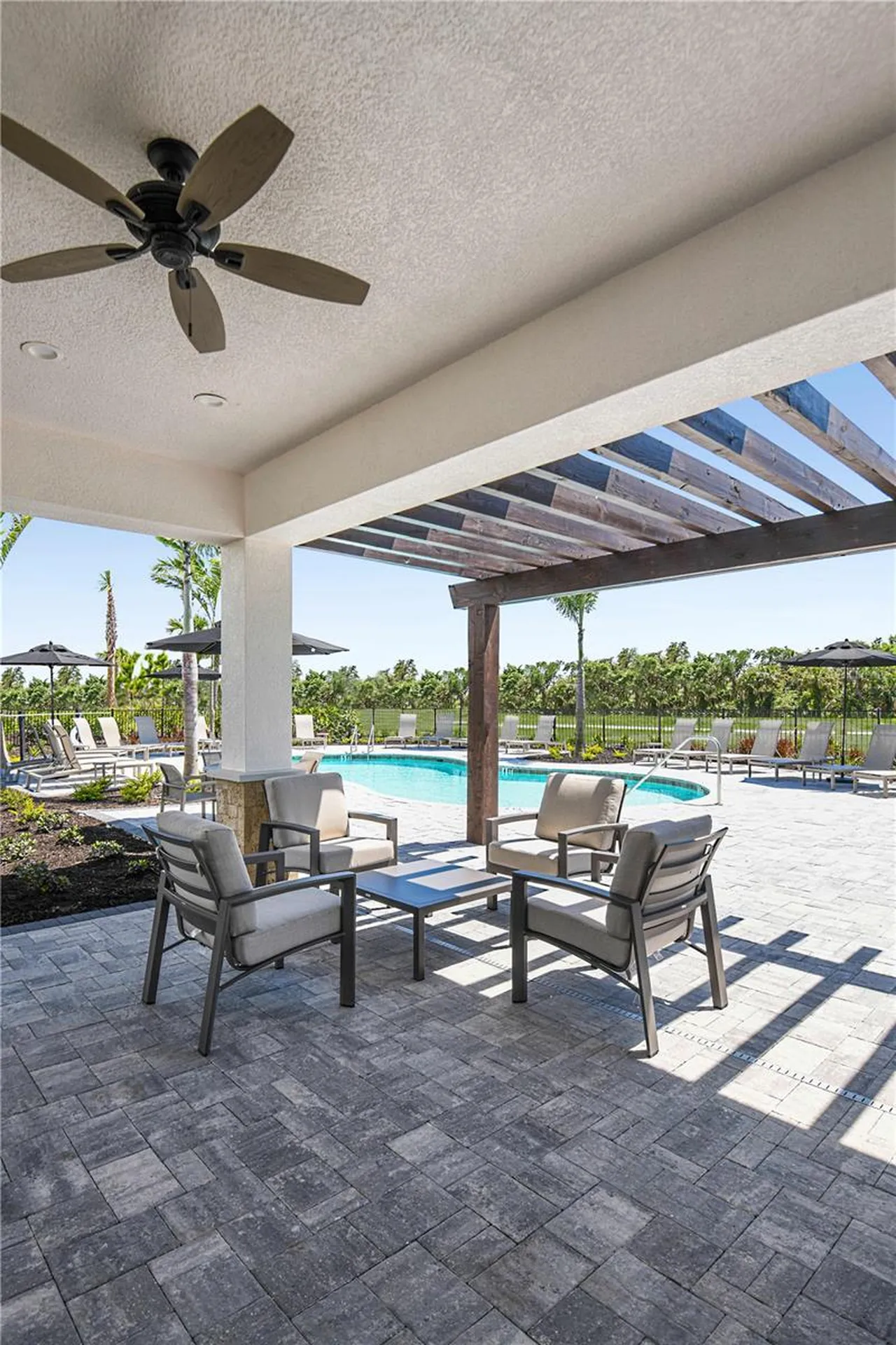 10605 Orbit Terrace Sarasota FL 34241