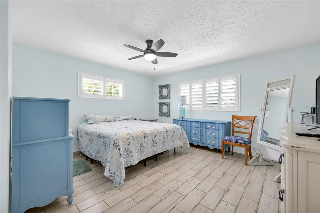 4530 Bayshore Boulevard NE St Petersburg FL 33703