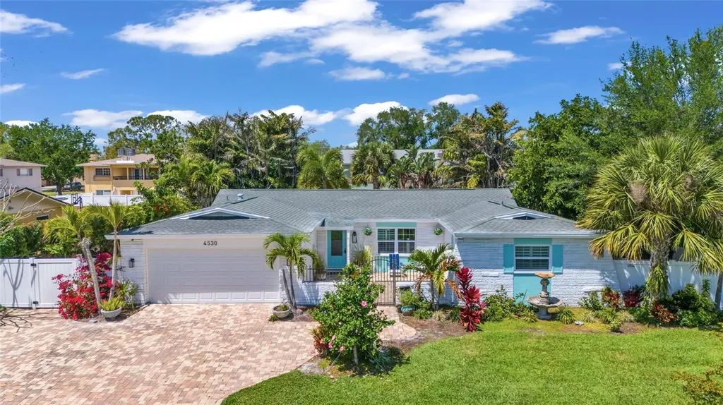 4530 Bayshore Boulevard NE St Petersburg FL 33703