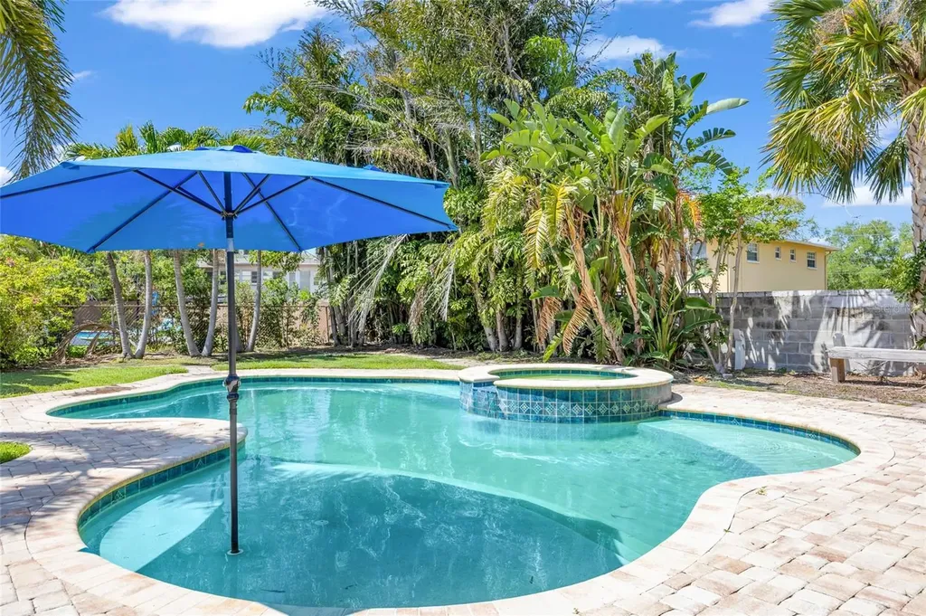 4530 Bayshore Boulevard NE St Petersburg FL 33703