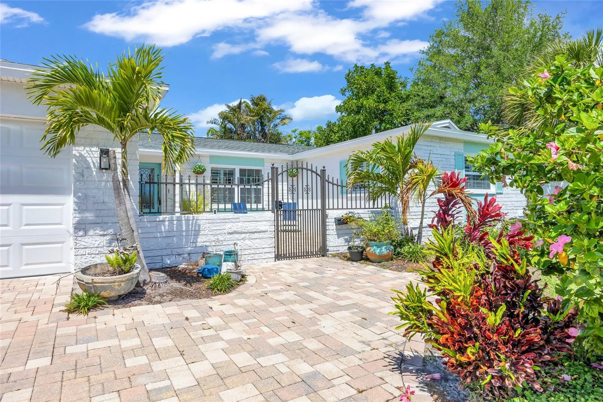 4530 Bayshore Boulevard NE St Petersburg FL 33703
