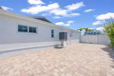 4530 Bayshore Boulevard NE St Petersburg FL 33703
