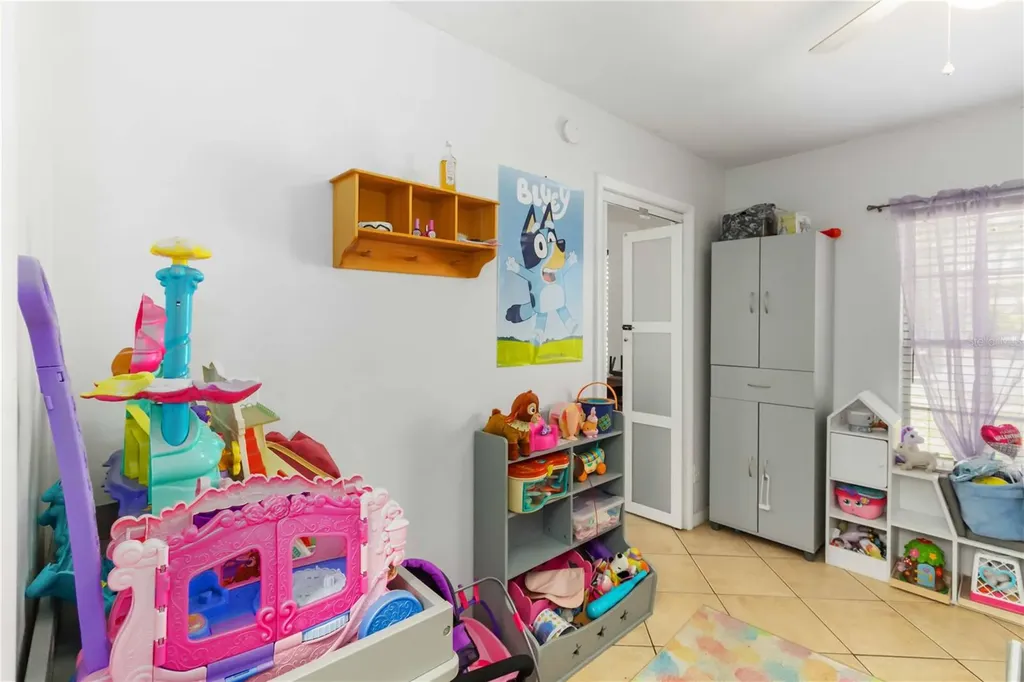 2935 Forest Circle Seffner FL 33584