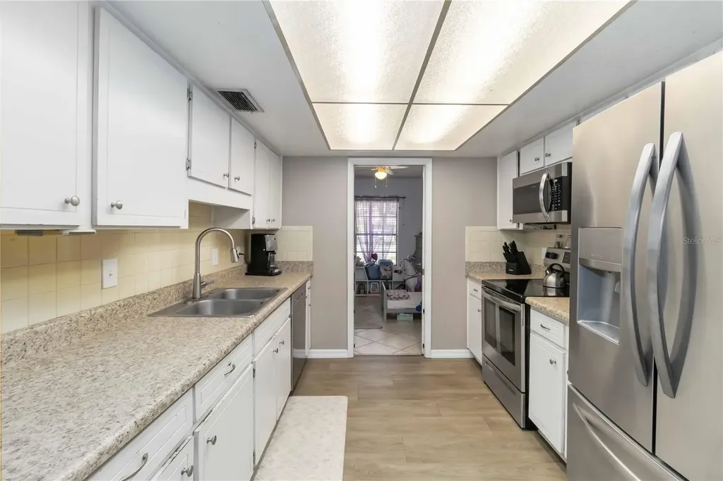 2935 Forest Circle Seffner FL 33584