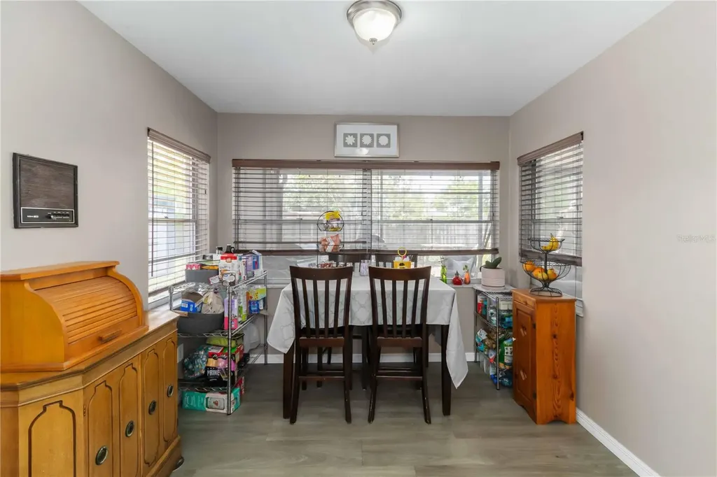 2935 Forest Circle Seffner FL 33584