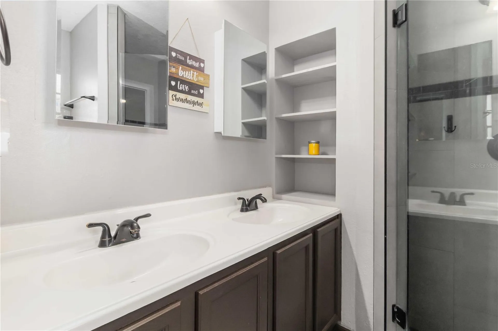 2935 Forest Circle Seffner FL 33584
