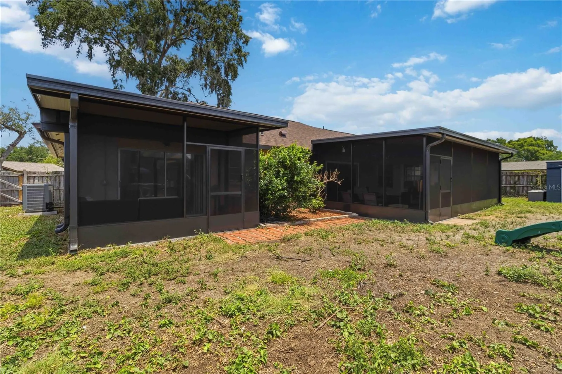 2935 Forest Circle Seffner FL 33584