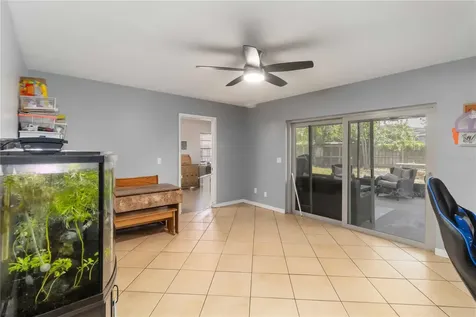 2935 Forest Circle Seffner FL 33584