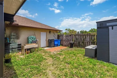 2935 Forest Circle Seffner FL 33584